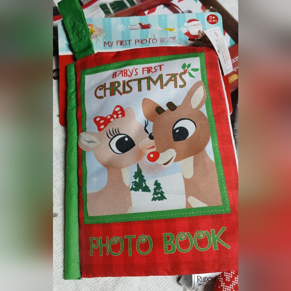 Baby's First Christmas Set - Picture 4 of 7